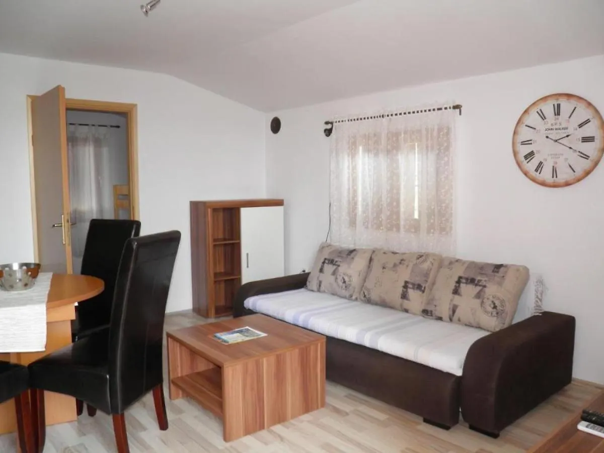 Sunny Pool Apartments Maslenica