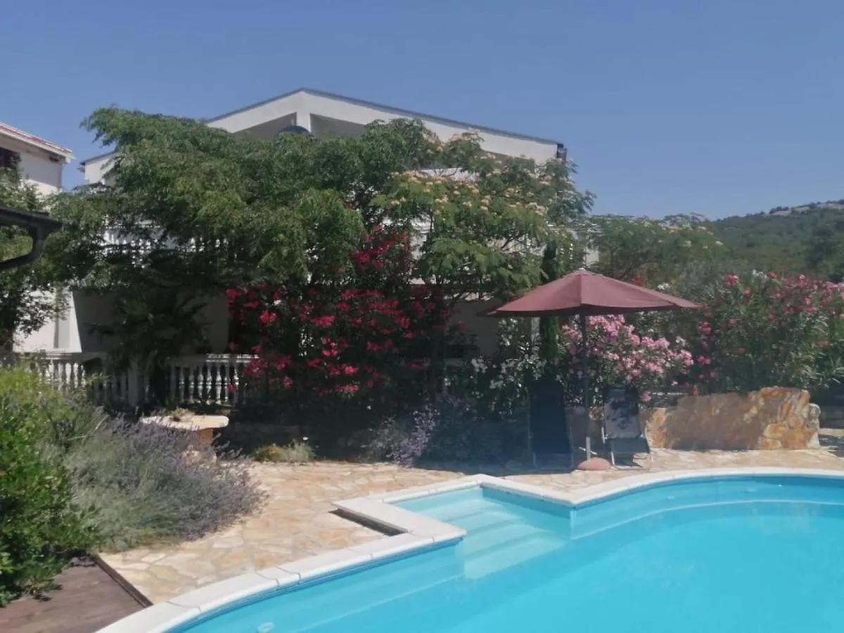 Sunny Pool Apartments Maslenica
