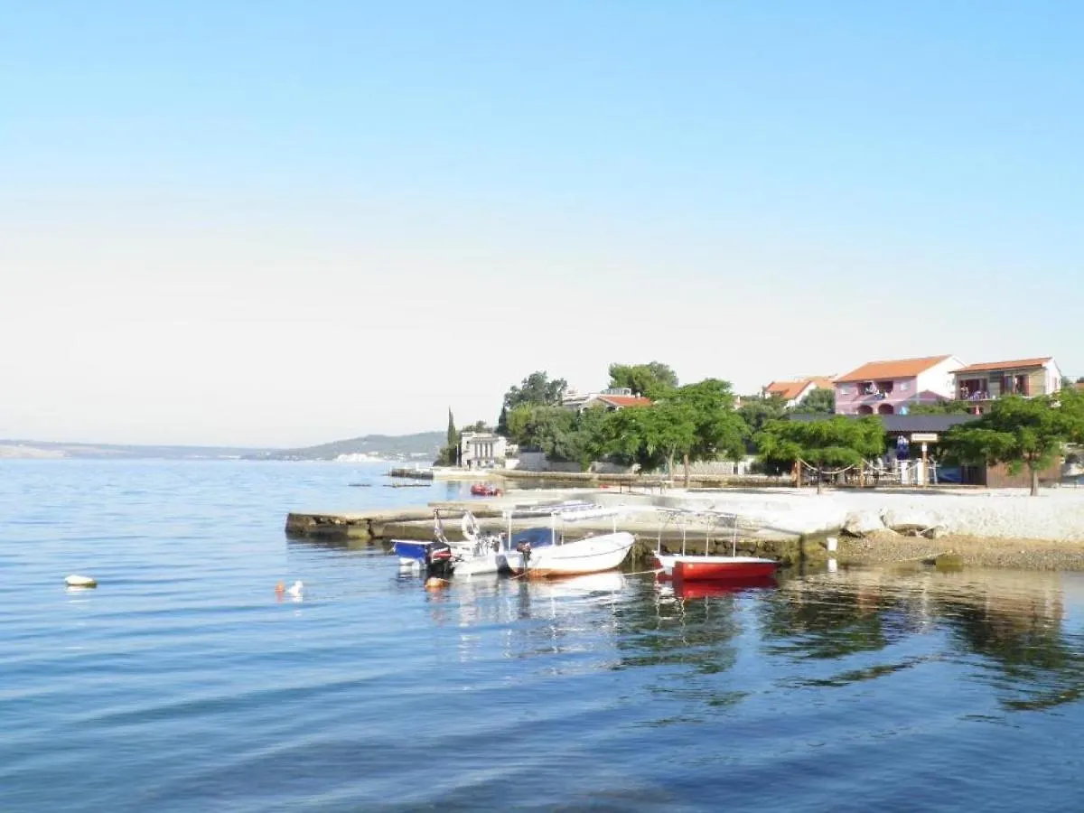Sunny Pool Apartments Maslenica 0*,  Croatia