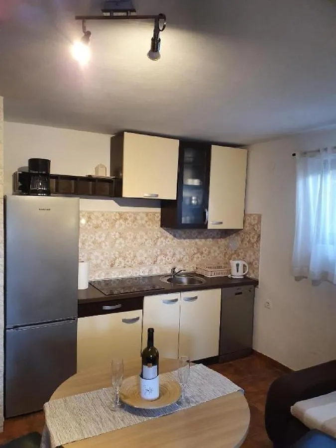 Sunny Pool Apartments Maslenica