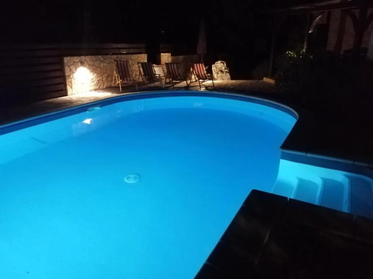 Sunny Pool Apartments Maslenica