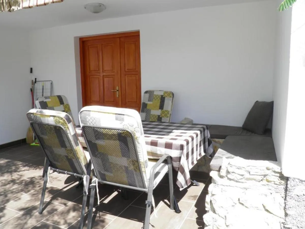 Sunny Pool Apartments Maslenica Croatia